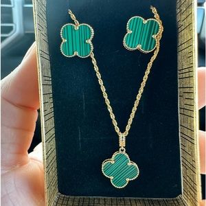 SOLD!!!18karat Real Gold set of necklace and earrings